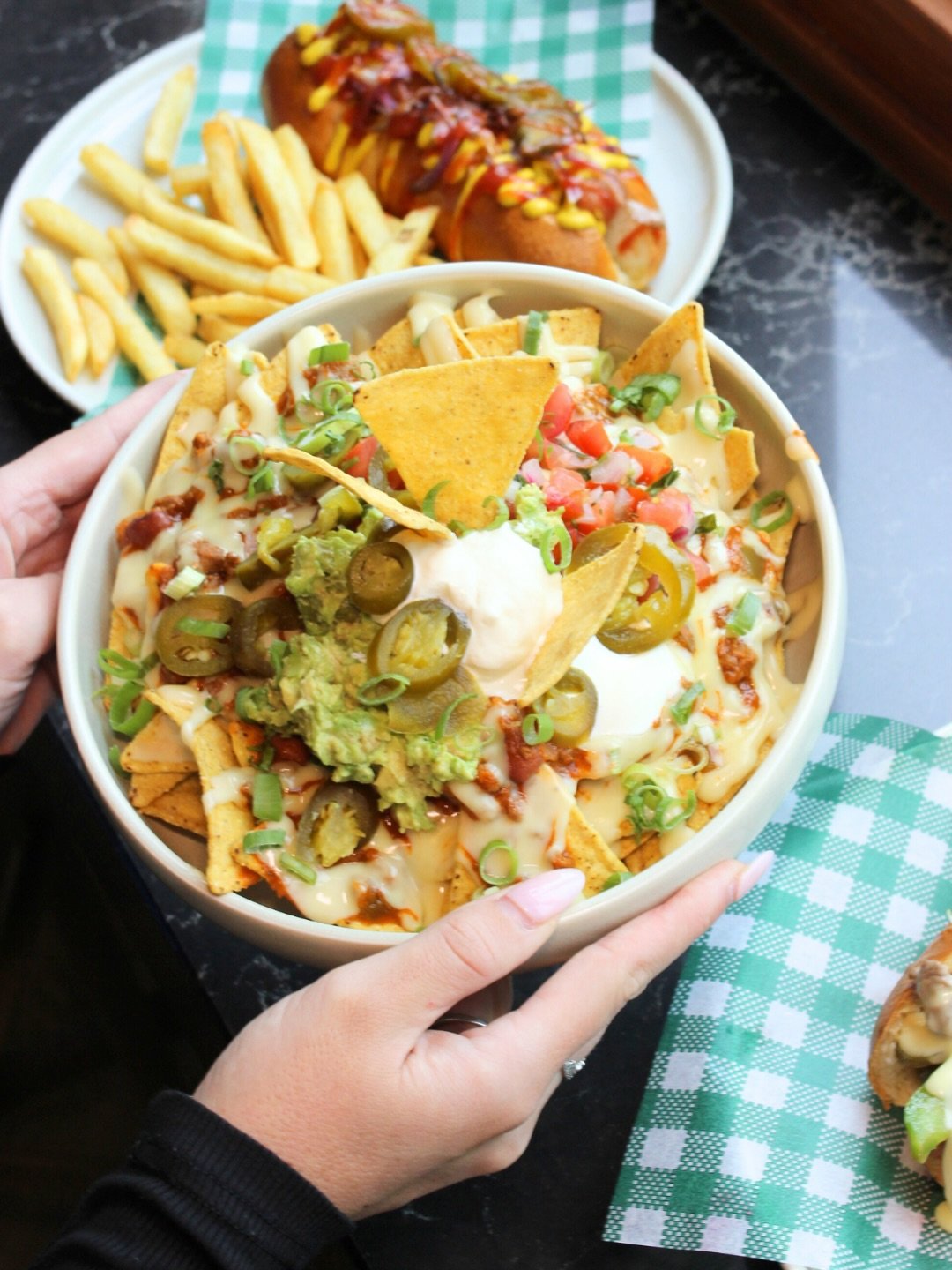 WIN x2 BEER TOWERS &amp; x2 NACHO BOWLS FOR SUPER BOWL THIS MONDAY!🏈

Like this post &amp; Tag 3 friends in the comments that you&rsquo;ll be watching the Super Bowl with for your chance to win! 

One winner will be chosen tomorrow afternoon! Over 1