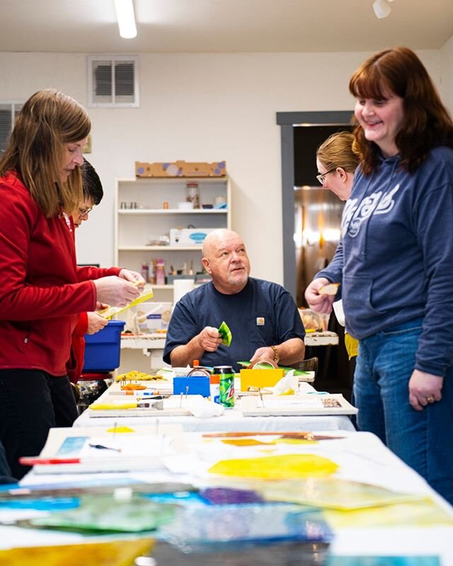 #nationalcreativityday 🎨 Celebrating the imaginative spirits in #saukcentre and encouraging everyone to keep creating.⠀⠀⠀⠀⠀⠀⠀⠀⠀
.⠀⠀⠀⠀⠀⠀⠀⠀⠀
.⠀⠀⠀⠀⠀⠀⠀⠀⠀
.⠀⠀⠀⠀⠀⠀⠀⠀⠀
Taken @510artlab in early 2020 during a stained glass class. Tag @visitsaukcentre when s