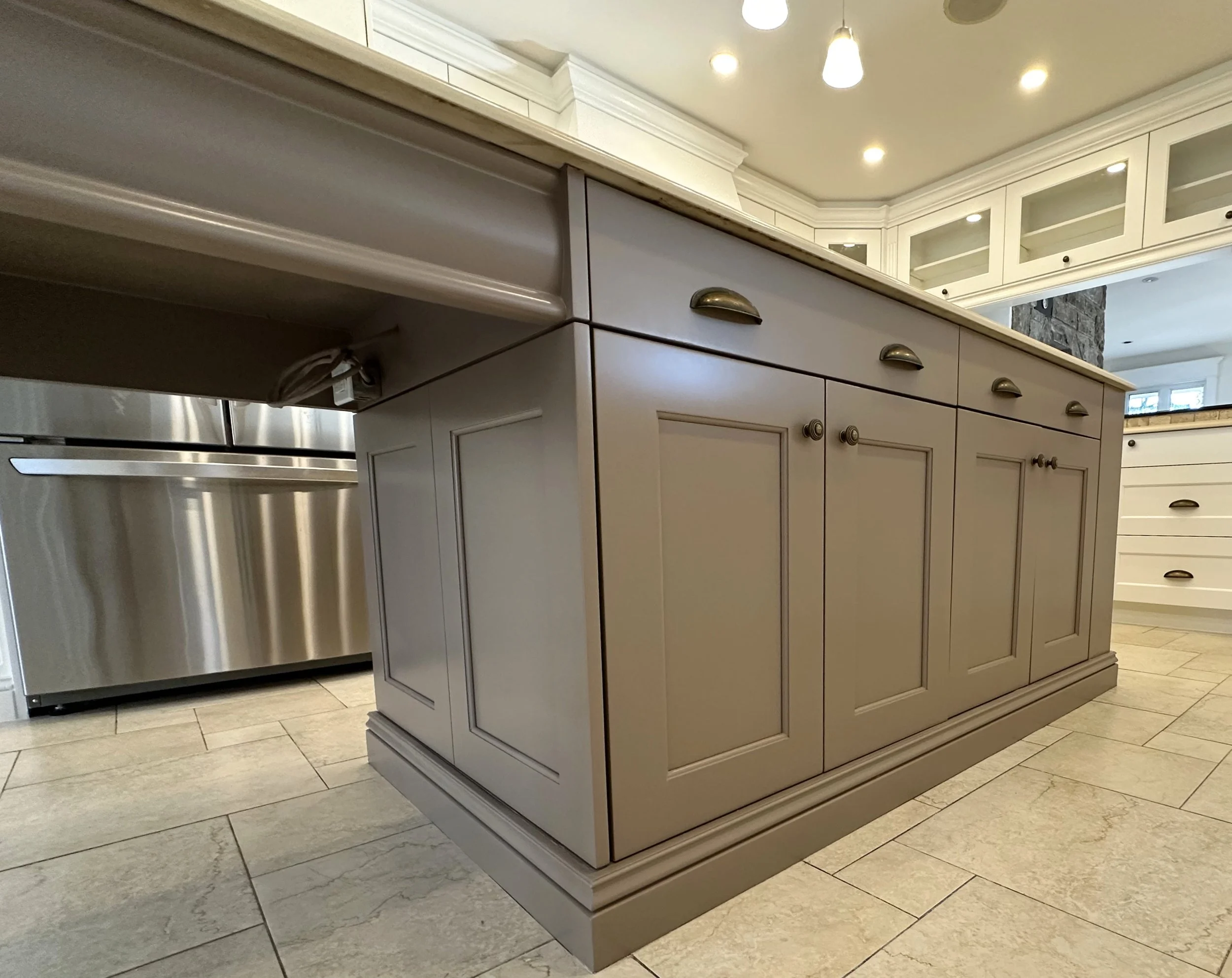 Fini lisse d'armoires de cuisine avec la Garantie PEP à Longueuil