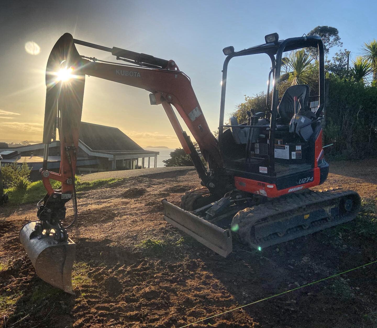 [[~~EARTHWORKS~~]]
.
Getting ready another driveway. 🚜🚜⚒⛏🧱
.
.
.
#earthworks #waihekedriveways #waihekelandscaping #waiheke #driveways #earthmoving