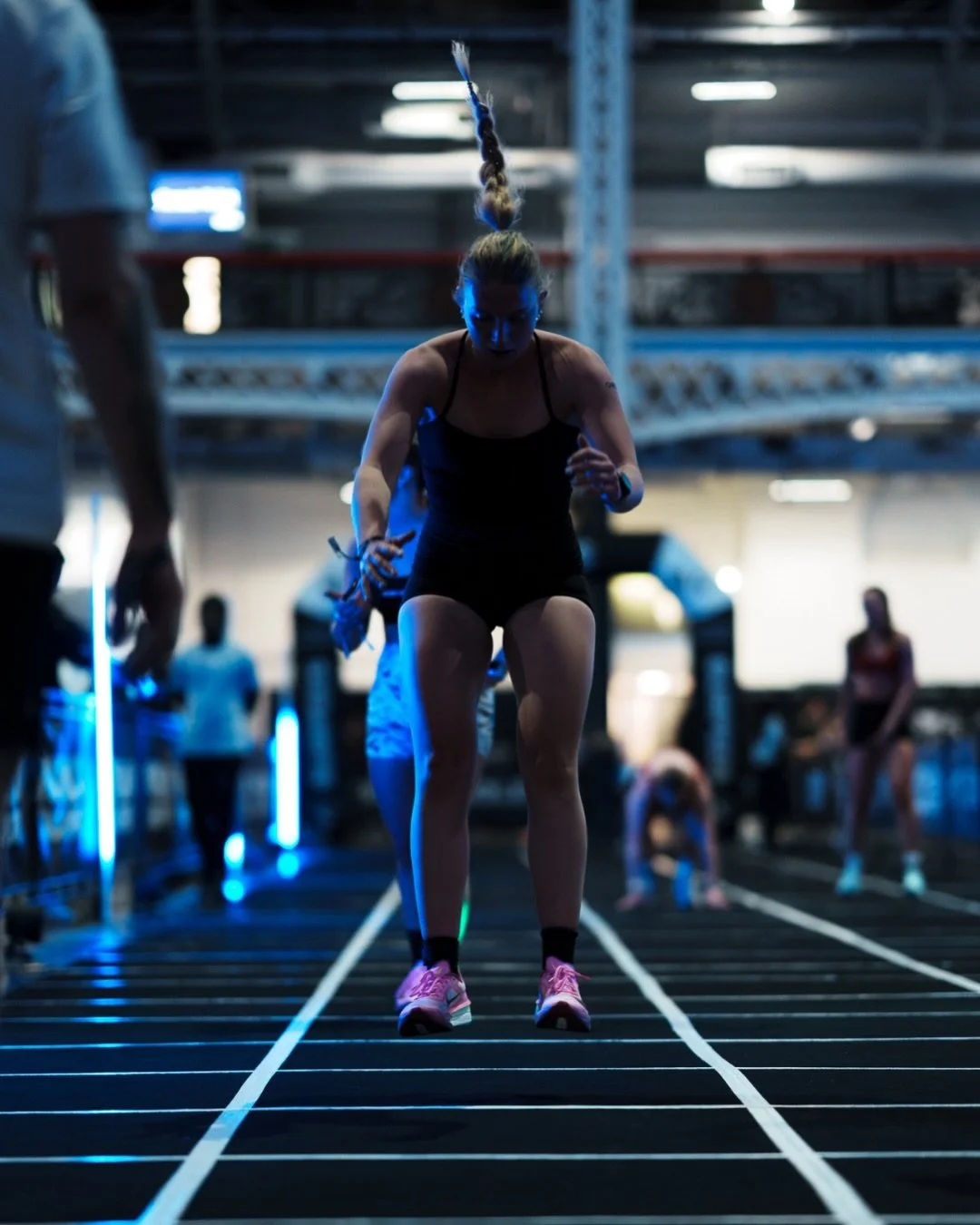 RED BULL NIGHT SHIFT ⚡

London fitness scene in full force, you can&rsquo;t beat it.

Monday night under the lights.
@redbull Night Shift Invitational
@hyroxuk