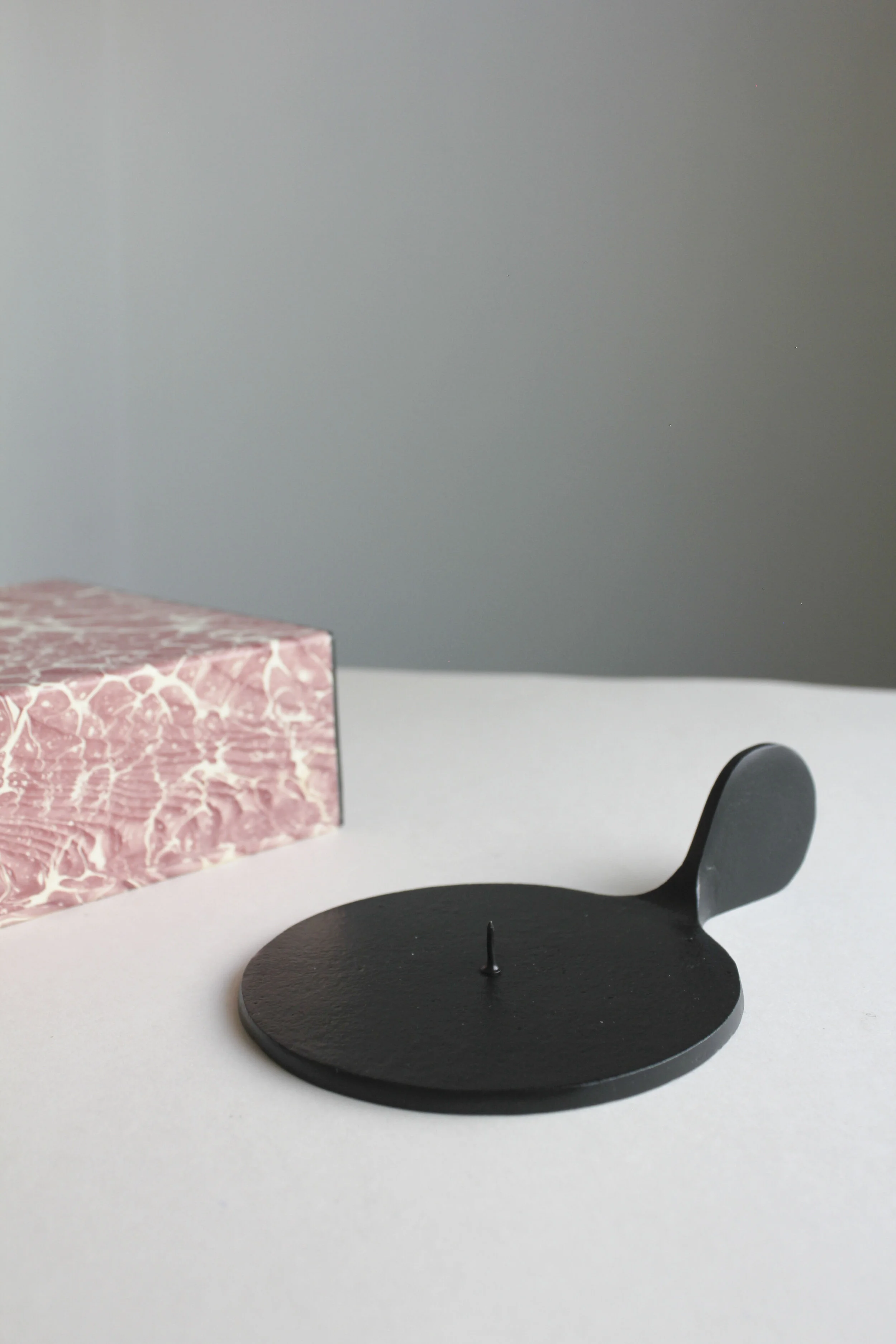 02_Black Flatplate_WAX Atelier 2021_web.jpg