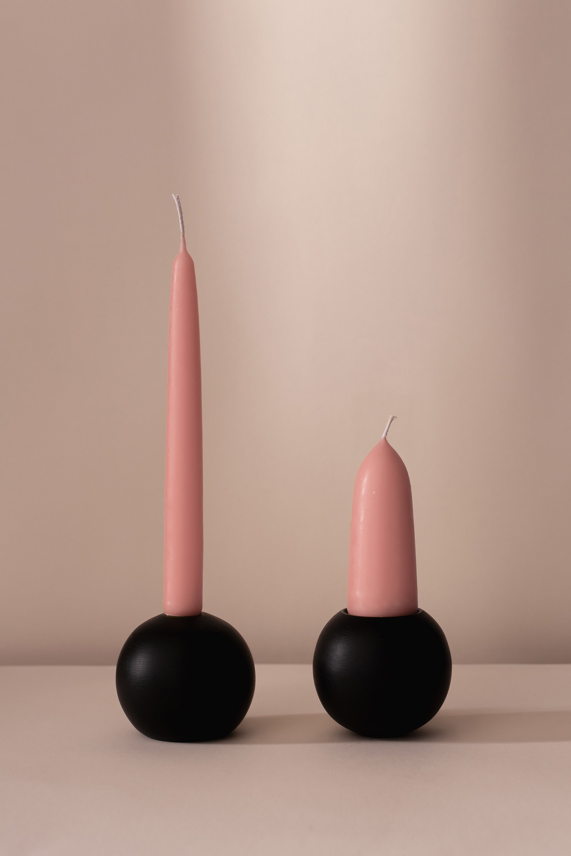 WAXAtelier_BallOfStone_PinkBlossom_Dining_Stubby_StudioLight.jpg