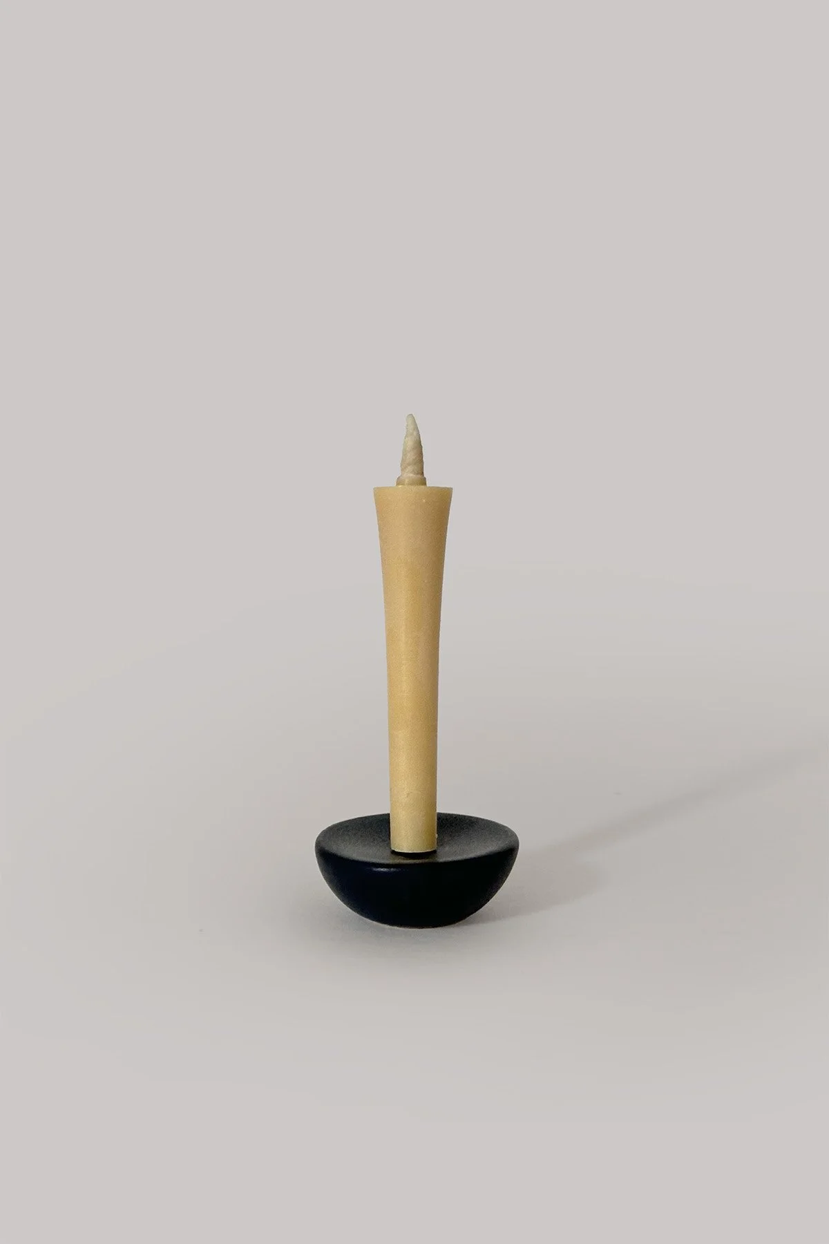 Round-Ceramic-Holder-Candle.jpg