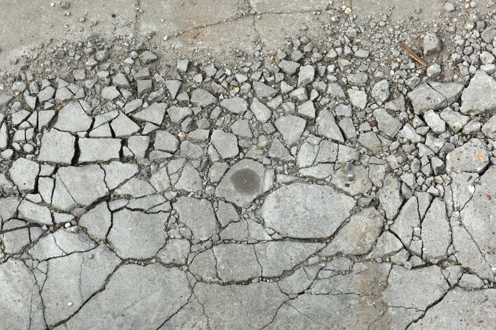 TexturesCom_ConcreteFloorsDamaged0040_1_M.jpg