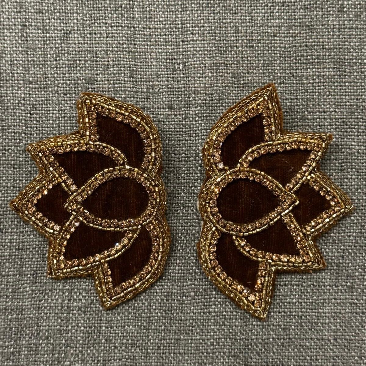 Orecchino ventaglio velluto marrone art OO05