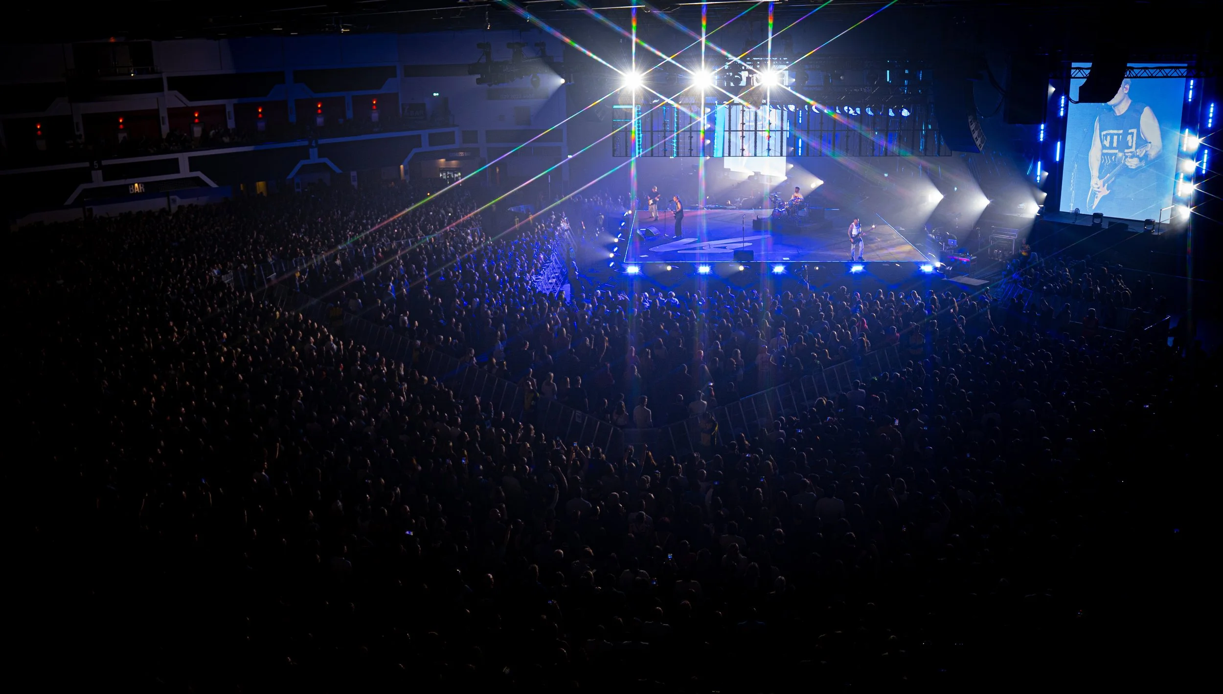 McFly-v-BUSTED_UtilitaArenaCardiff_071025_RhysHafodPhotos-44.jpg