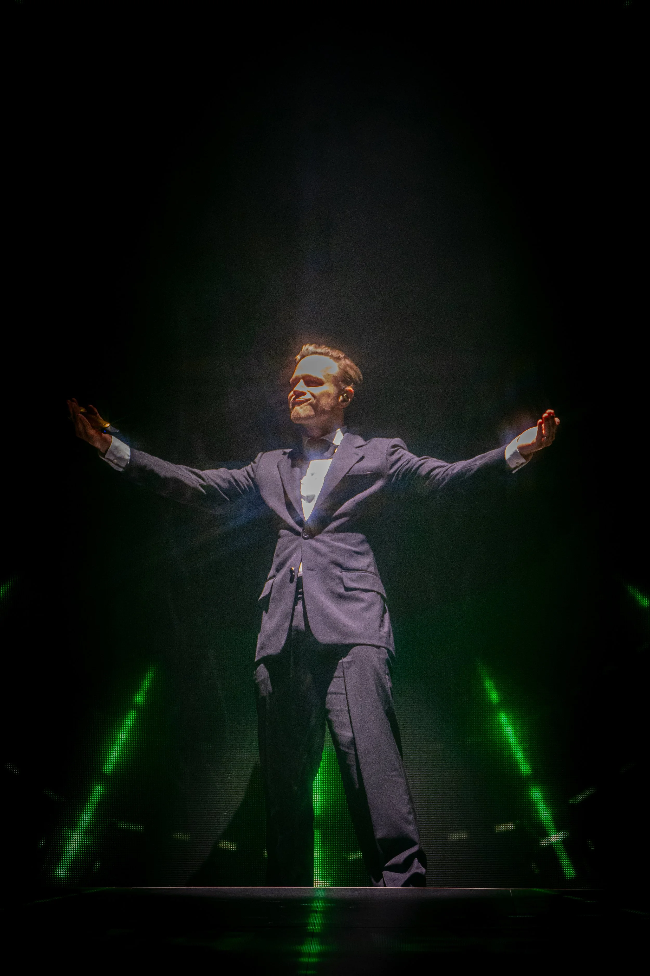 OllyMurs_UAC_130525_RhysHafodPhotos-5.jpg