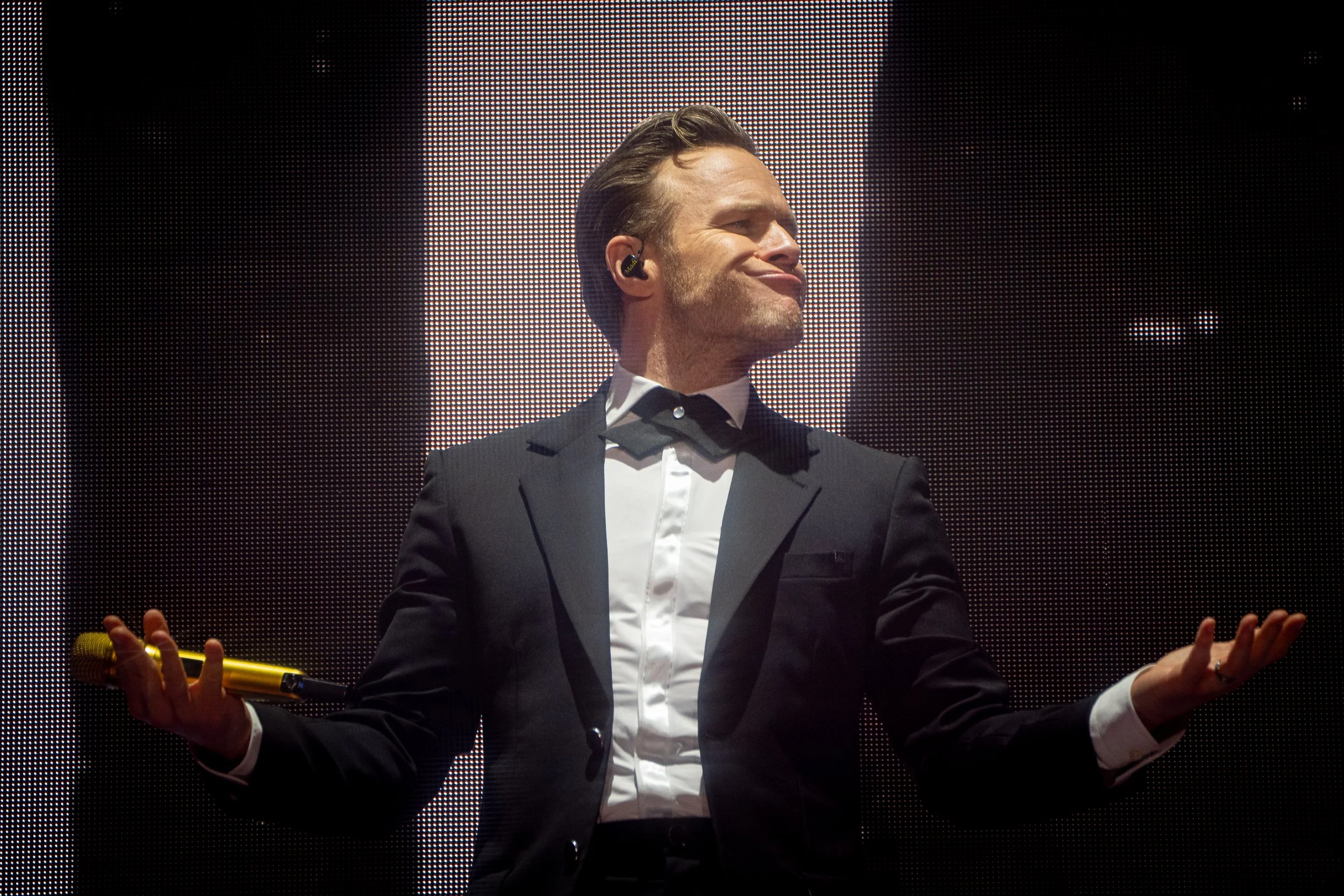 OllyMurs_UAC_130525_RhysHafodPhotos-7.jpg