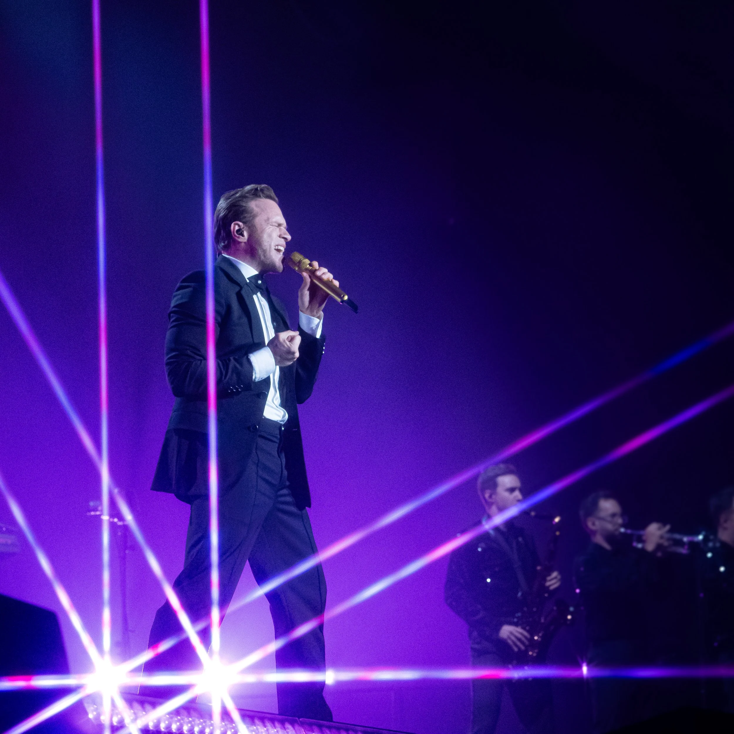OllyMurs_UAC_130525_RhysHafodPhotos-21.jpg