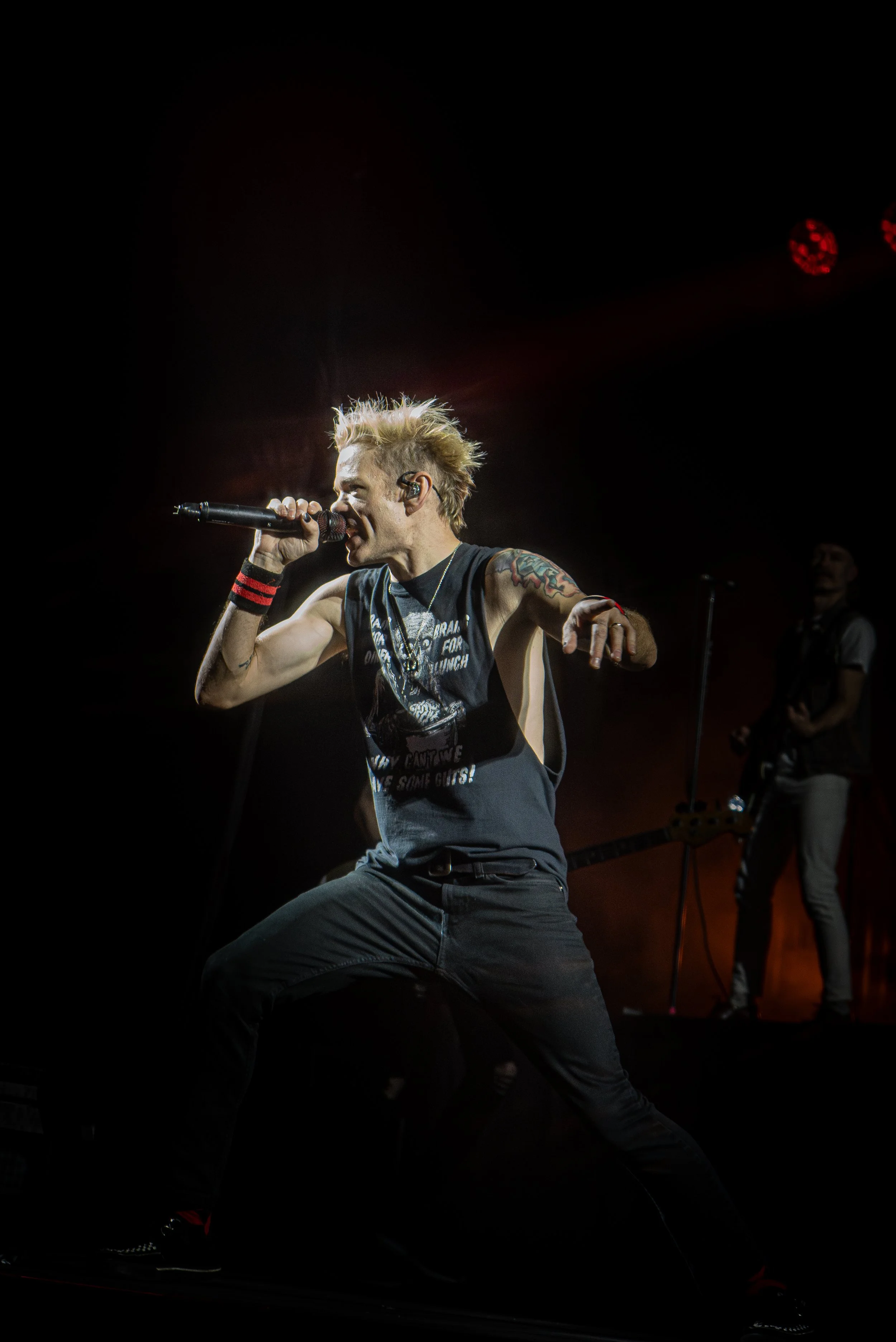 SUM41_Cardiff_021124_RhysHafodPhotos-2.jpg