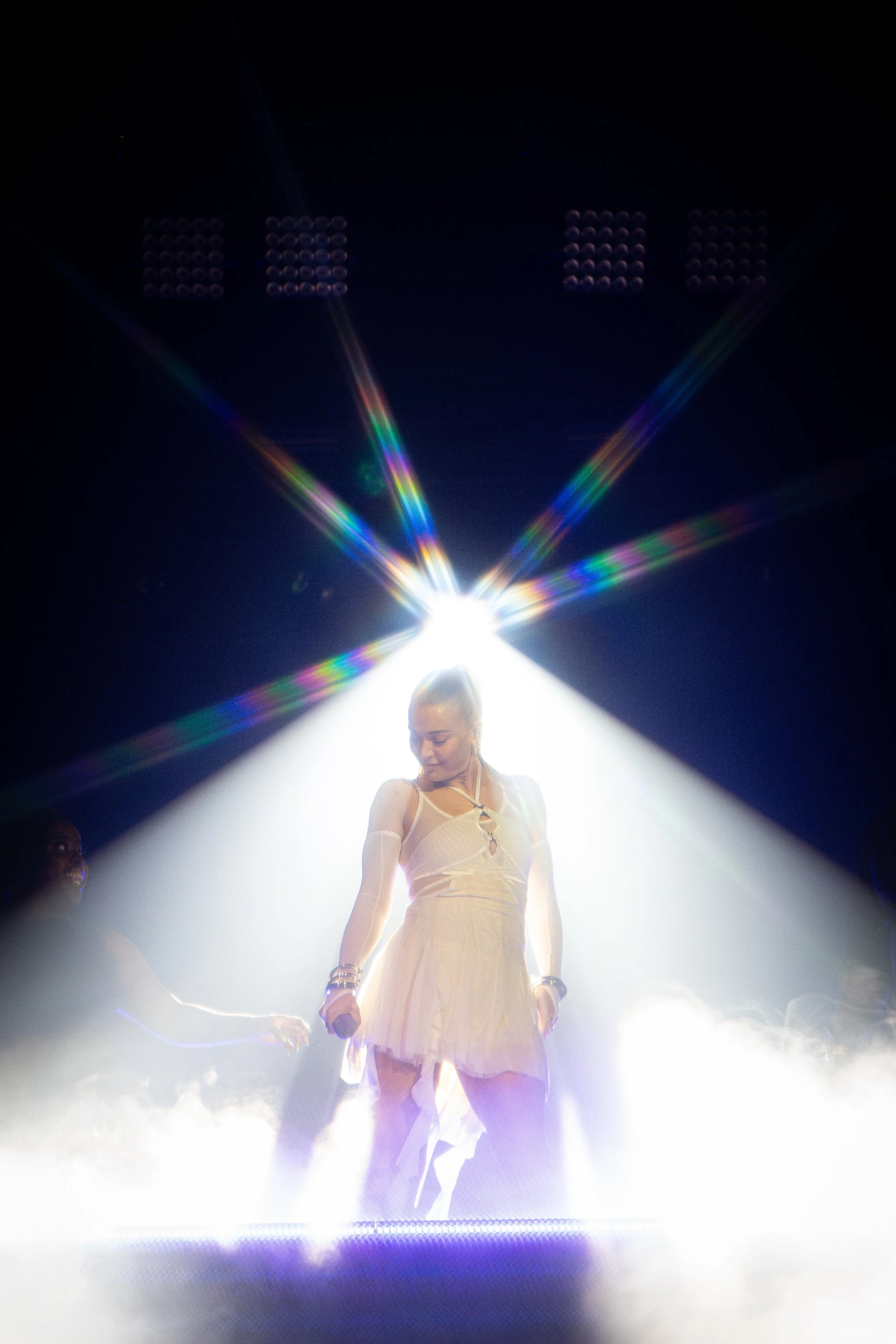 BeckyHill_Cardiff_RhysHafodPhotos_171024-21.jpg