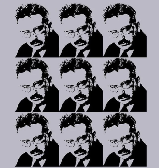 Walter Benjamin and Stand-Up Comedy