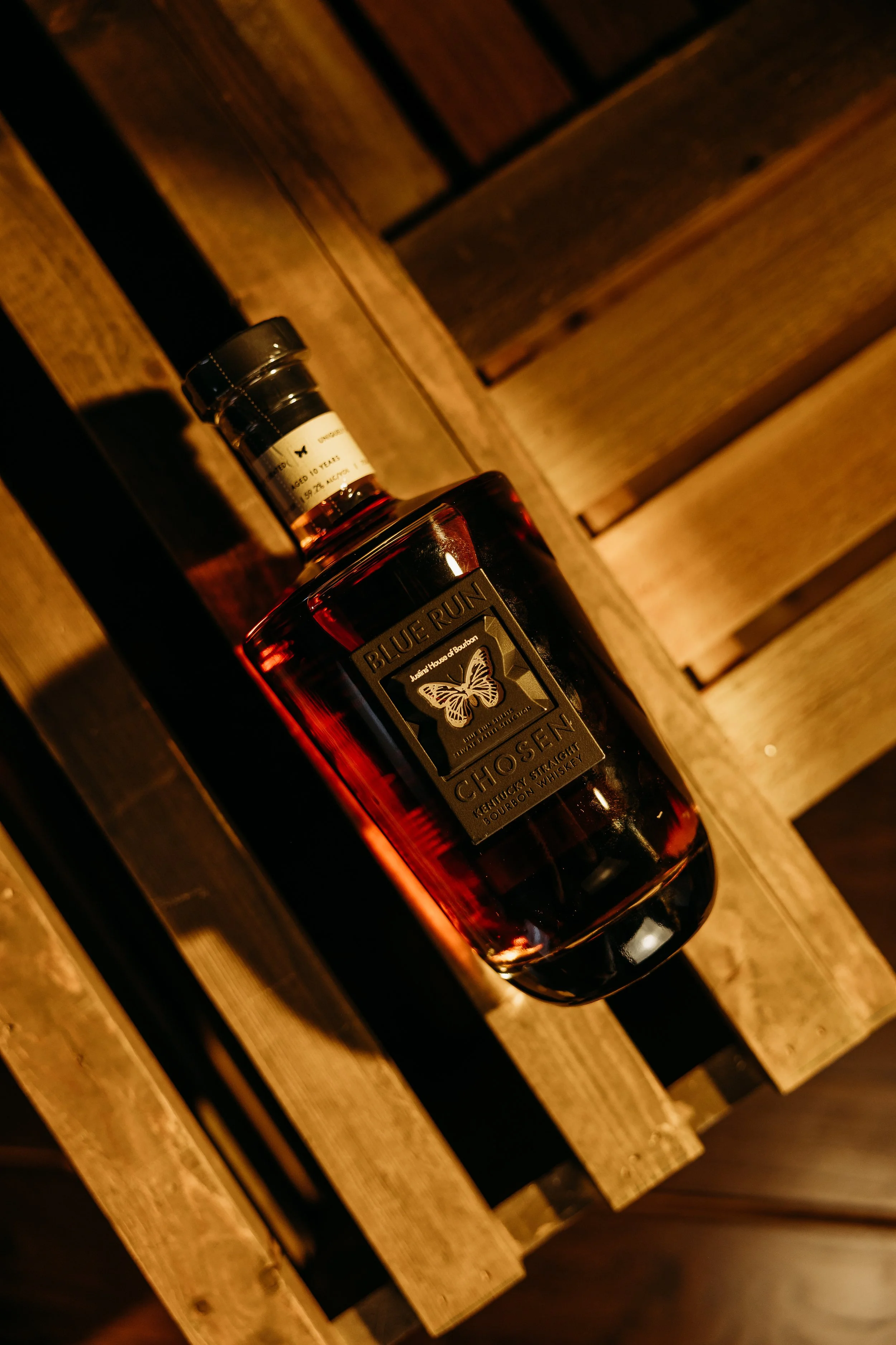 Prize 12 - Blue Run Chosen 10 Year. Elegance meets age. This award winning 10 year expression showcases Blue Run’s signature balance of smoothness & complexity.