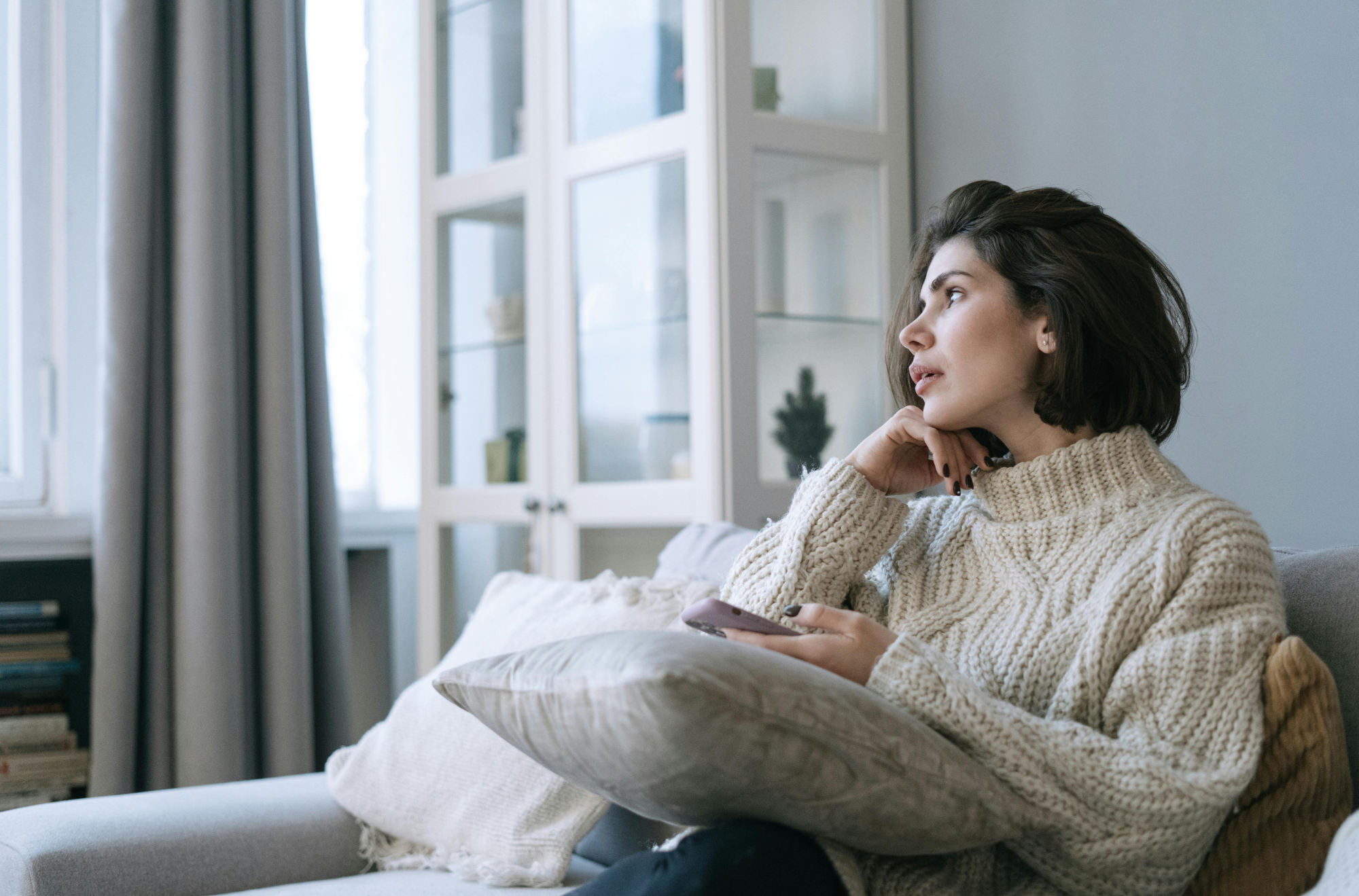10 Signs You May Have an Underactive Thyroid (Hypothyroidism)