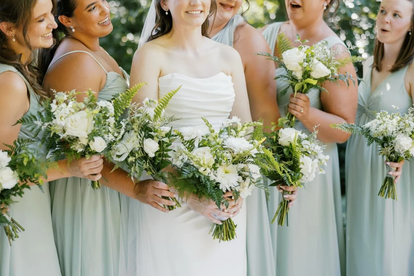 Lauren &amp; her gals for galentines day 🌸💖🎀💌

#raleighweddingphotography #raleighweddingphotographer