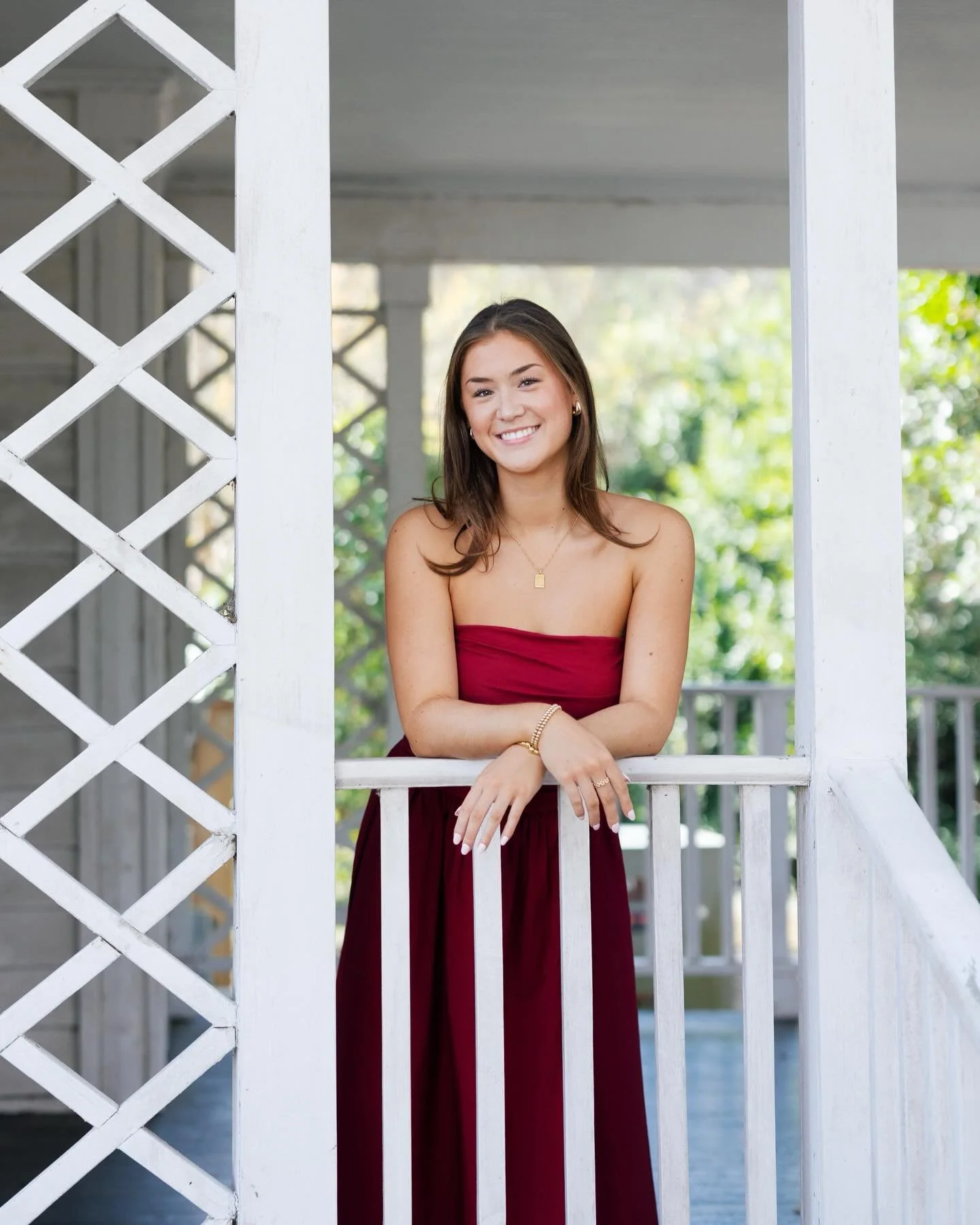 Preparing for upcoming spring senior sessions this week and I couldn&rsquo;t be more excited! I&rsquo;m looking forward to photographing the Class of 2026 at some new locations filled with fresh spring greens and warm weather🎓

Devon&rsquo;s senior 