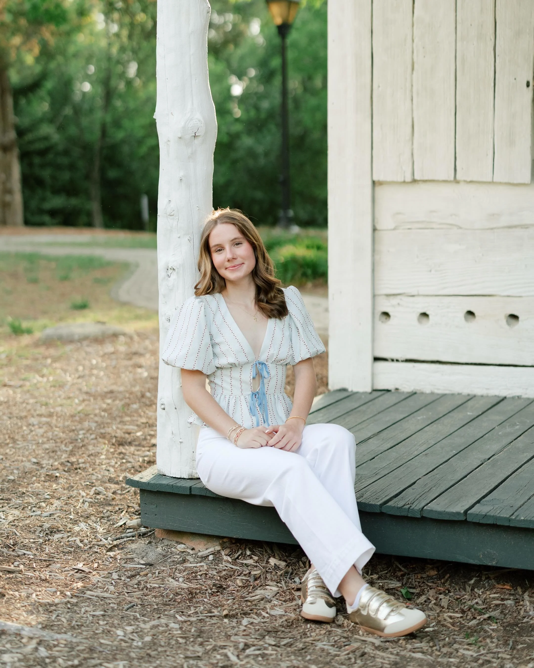 2027, it&rsquo;s your turn! Currently booking the class of &lsquo;27 for August &amp; September dates. Send this to a senior who loves flowers, golden hour, and film photos✨

#seniorsessions #ncphotographer #raleighphotography
raleigh senior photos, 