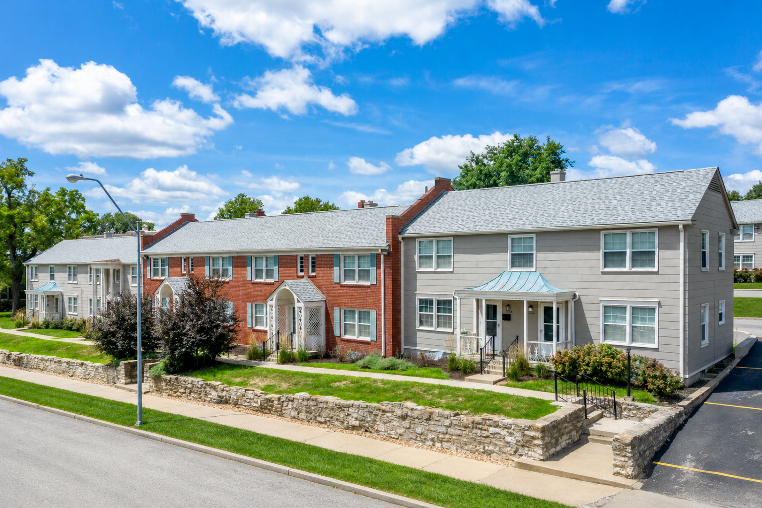 Warwick Court Townhomes