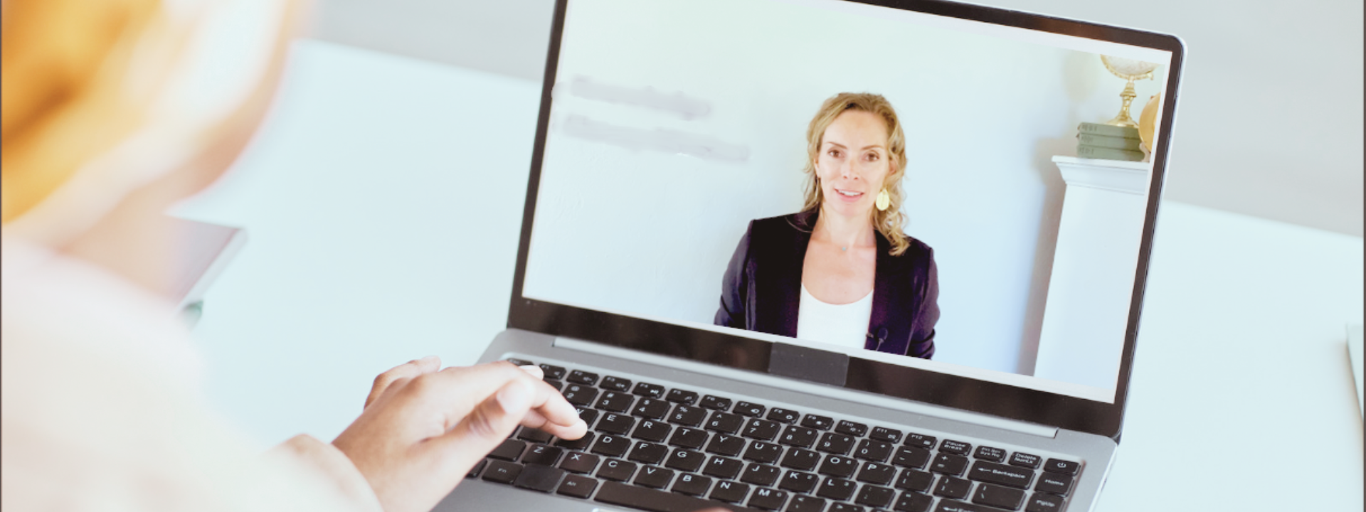 Brown Blue Denim Jeans Fashion Sale Website Banner (4).png