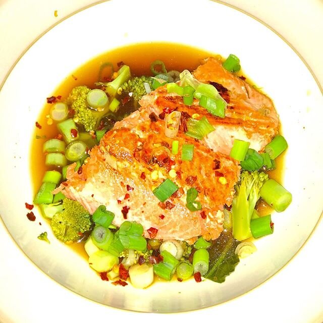 Salmon in Miso Broth with broccoli topped with scallion and red pepper flakes #izabellasgourmetchow