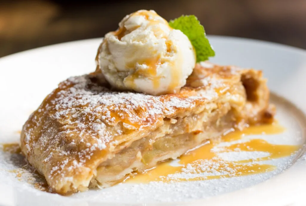 INDIVIDUAL STRUDLE BAKING - KIDS COOKING CLASS  
