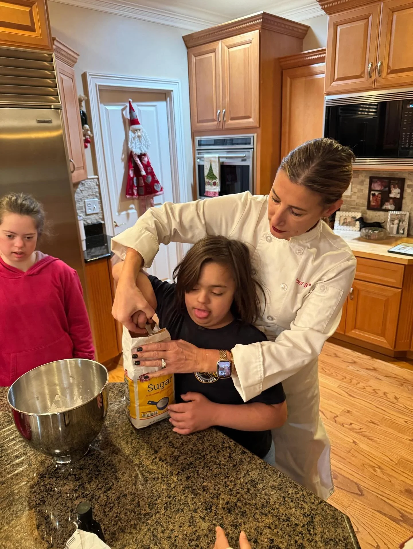 And, the cooking classes for DSAP are officially back with Chef Sofya. Im so excited 😆 Tarts with Holiday Flavors!!! Lotsa smiles, laughs, licking spoons 😃 eating and dancing. Next class -late January, beginning February, all about Valentines Day. 