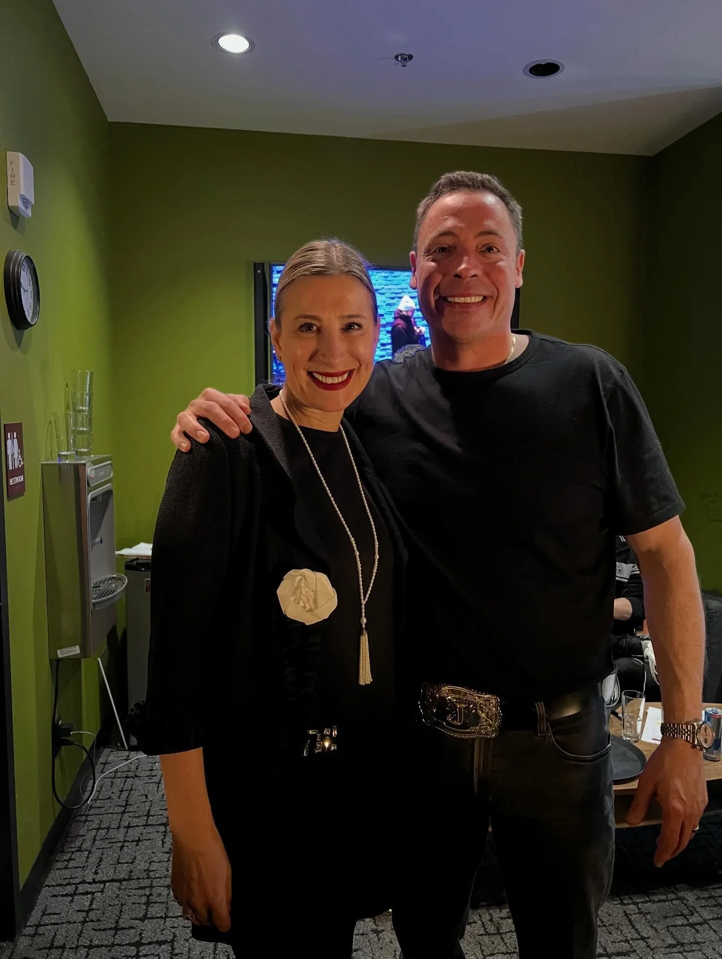 EXTREMELY talented, GENUINELY nice, SUPER funny. HUMBLED &amp; PROUD Chef!! @jeffmauro 
Self made. Hard working. Determined CHEF. It was an honor to meet him. His wife of 25 years is everything to him. His &ldquo;The One and Only&rdquo; child, Lorenz