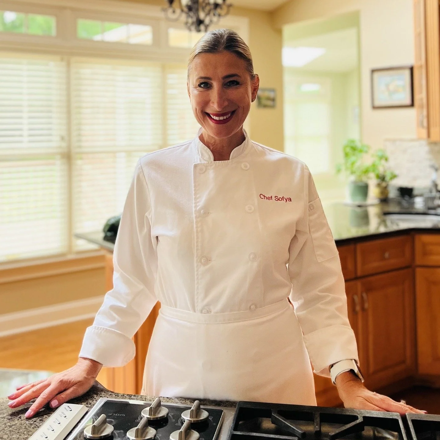 "Guy' Ranch Kitchen" twist! "Chef Sofya's Kitchen."
Why not do something similar to Guy's RK?
Calling all chefs, sous chefs and anyone in the restaurant business who enjoys meeting colleagues, exchanging expertise, creating delici