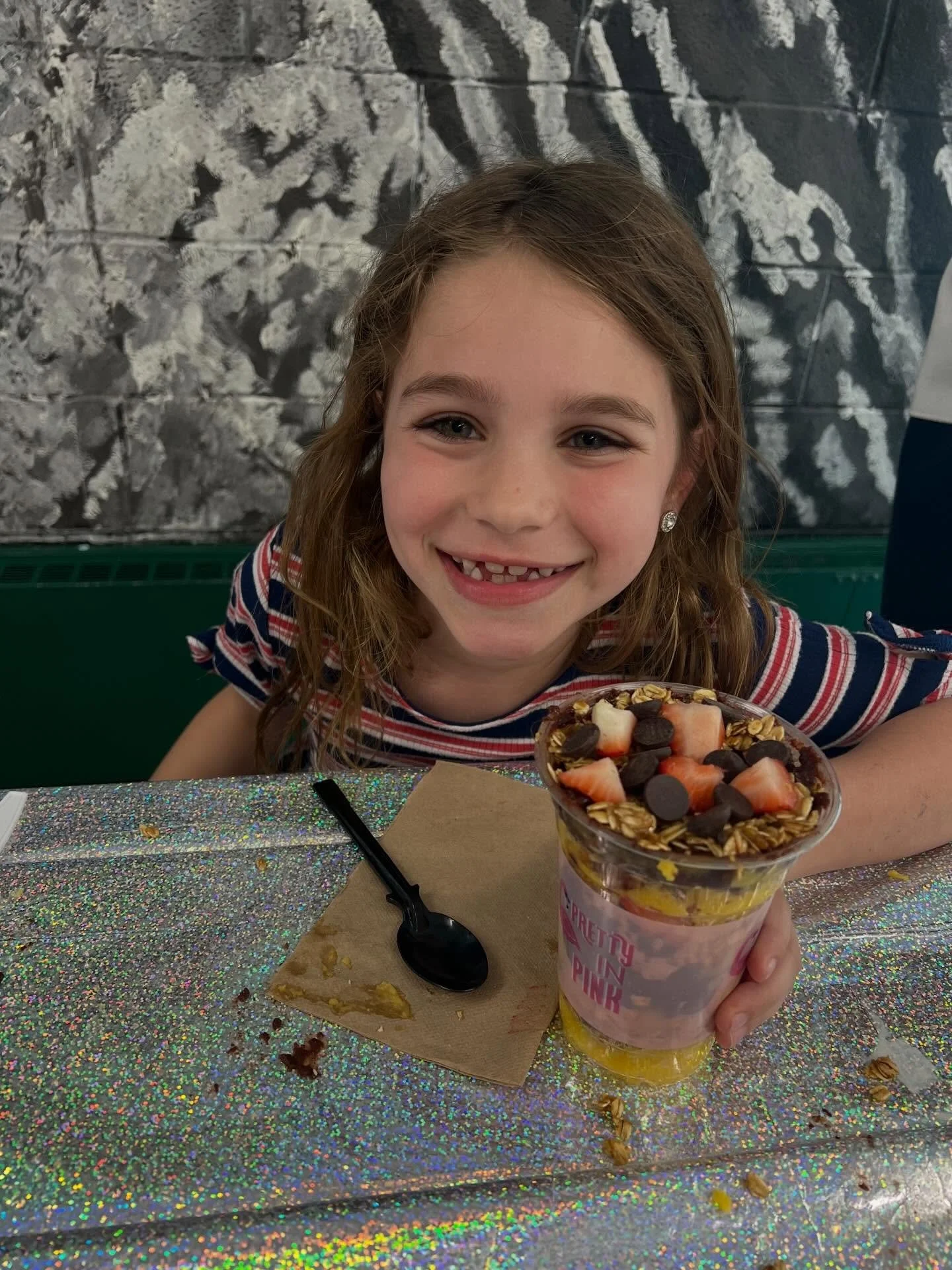 What a wonderful Monday!! French Parfait for After School Program at Hance and a class for young adults for DSAP. Homemade granola, chocolate and vanilla custards, fruits, dance and travels to France!!
AND Everything and Anything dipped in 🍫and Fren