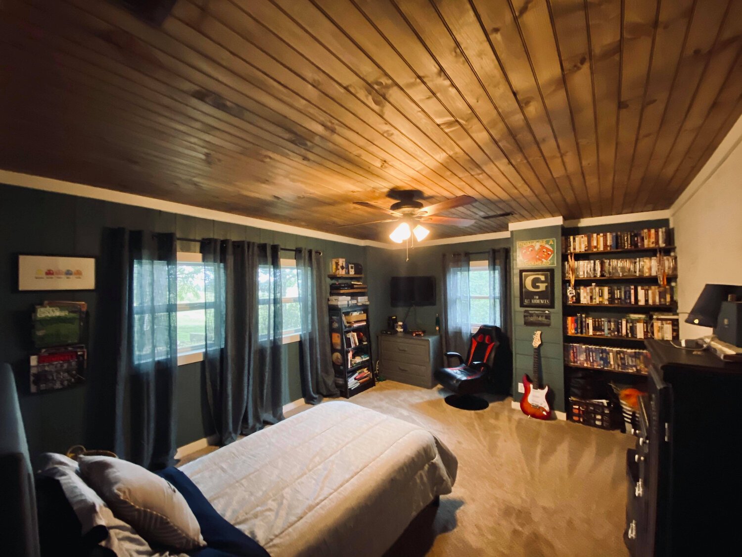 Boy's+Bedroom+Shiplap+Walls+Beadboard+Ceiling+Green+Shiplap.jpg