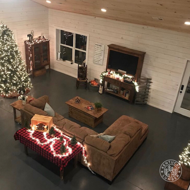 The+Lasater’s+farmhouse+living+room+with+shiplap+from+Kentucky+Lumber.png