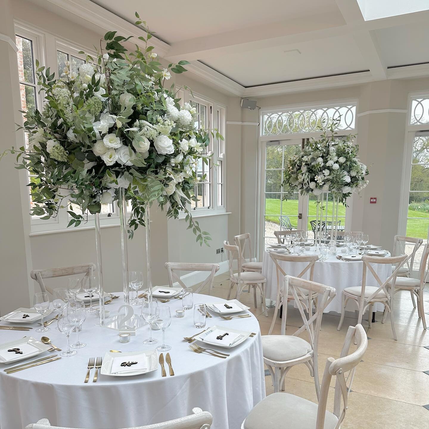 Foliage &amp; Rose at Rockbeare Manor has got us so excited for our next wedding here 🌿🤍✨

Next week we&rsquo;re back again, working with @lauralouisehallweddings 🤍

If you need help with your wedding styling, please do let us know, we would love 