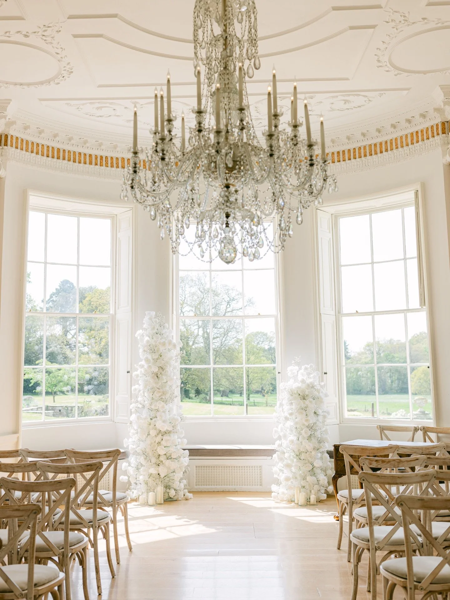 Gorgeous Gypsophila &amp; Rose Broken Archway beautifully captured by @tarastattonphotography 

Located in Rockbeare Manors stunning ceremony space; 
The Dining Room 

Styling @all_floral 
Photography @tarastattonphotography 
Venue @rockbeare_manor_ 