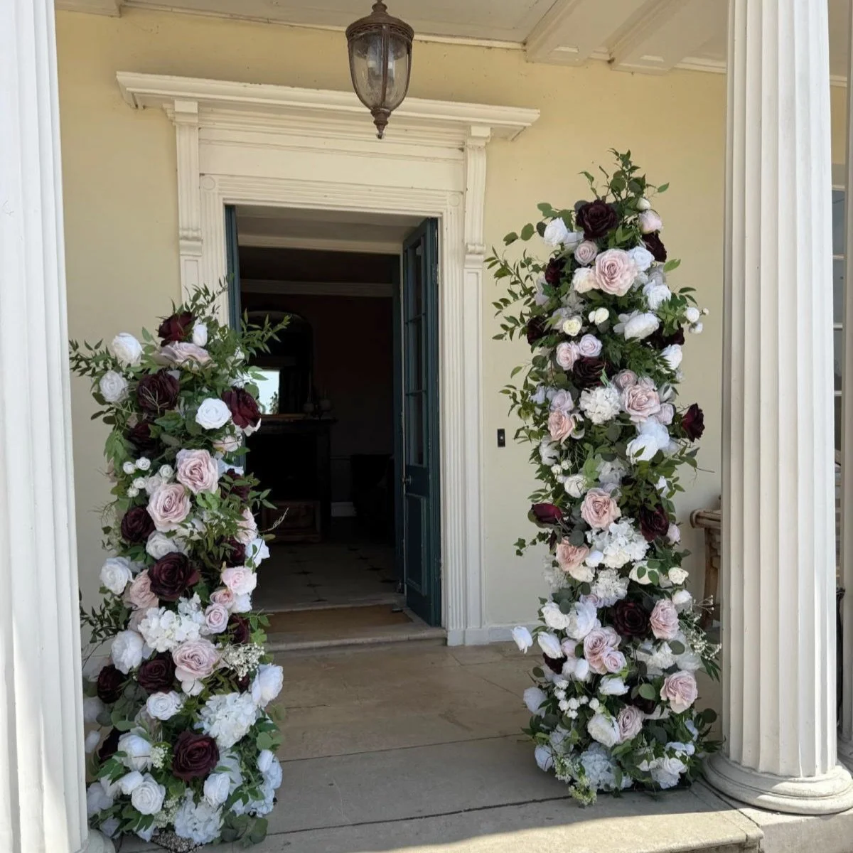 Blending Silk Blooms with Fresh Foliage 

Blooming Gorgeous 🌿🤍

Looking to create a statement? We can make sure it doesn&rsquo;t break the bank&hellip;

#weddingflowers #wedding #devonwedding #silkflowers #weddingstyle