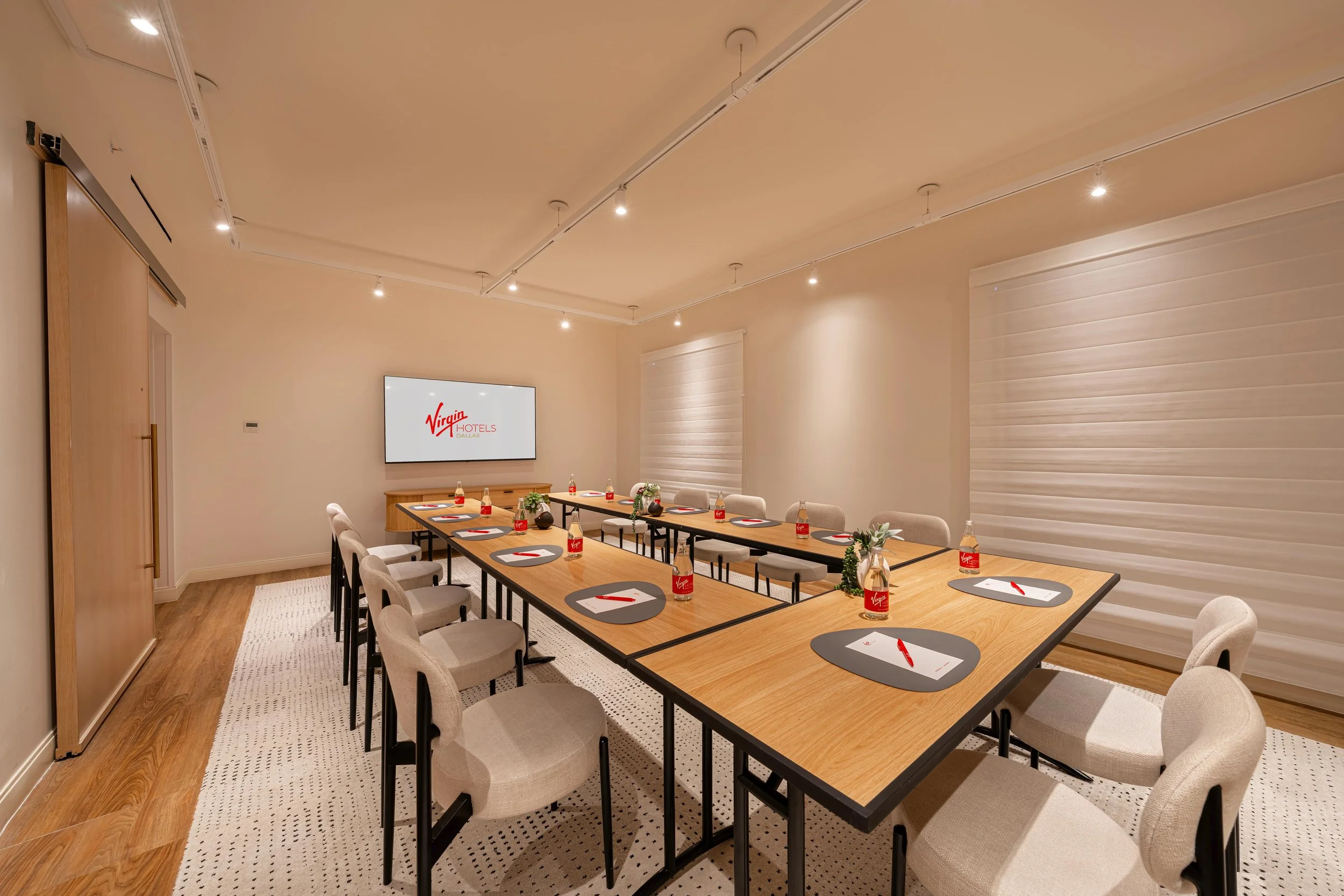 VHD_MeetingSpaces6thFloor-19-min.jpg