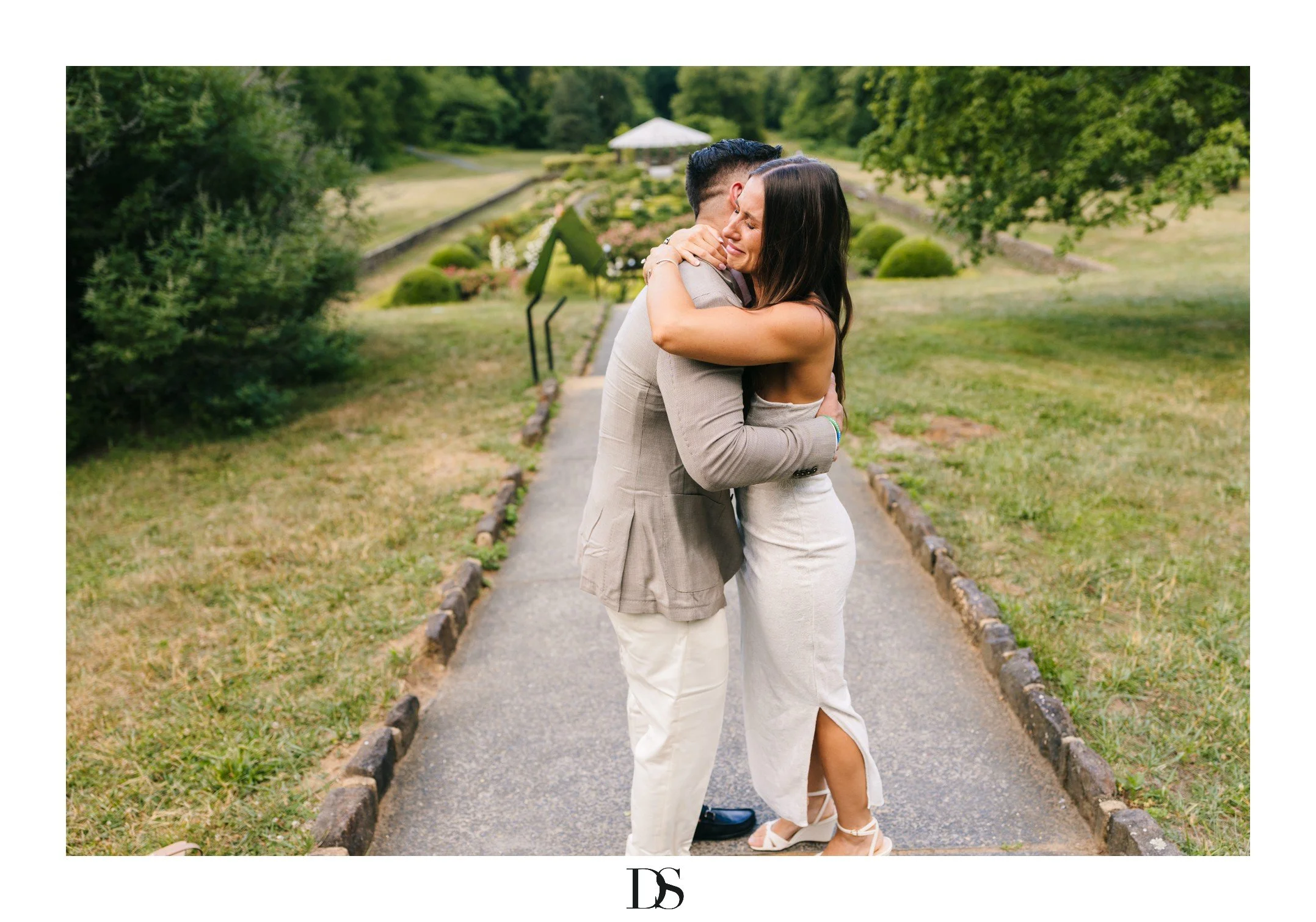 Deep Cut Gardens Surprise Proposal-00021.jpg