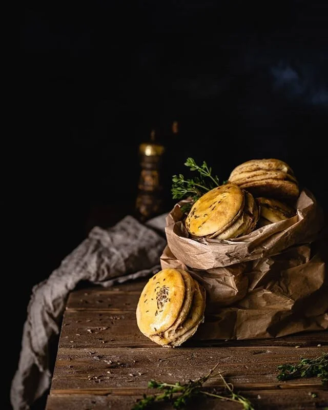 ◾Škvarkové Pagáče
Konečne som sa odhodlal upiecť svoju najväčšiu pečivovú slabosť 😍.
Nebude to asi populárny názor no škvarkové pagáče skvelo ladia so slivkovým lekv&a