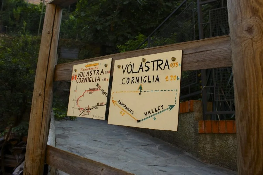hiking cinque terre, map cinque terre, cinque terre hikes, things to do in italy, monorola, corniglia