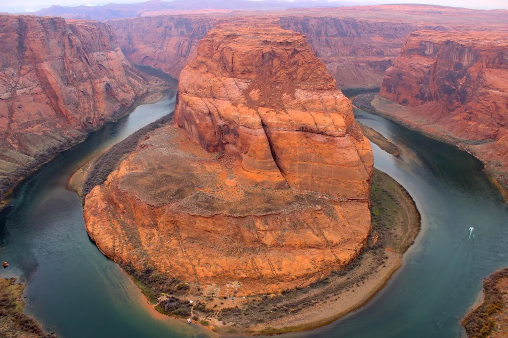 Living Life On The Edge Exploring Horseshoe Bend Mr Mrs Adventure