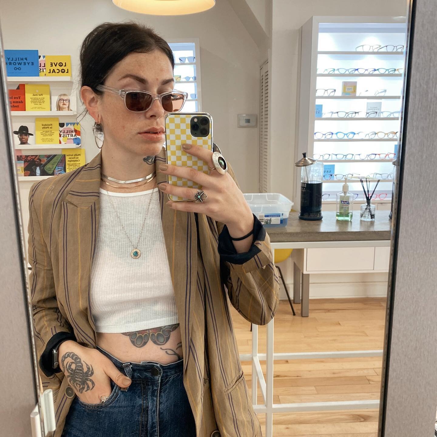 Good morning friends!

Threw on some PEW sunnies this morning to pull the outfit together. These are the Yo Adrien in crystal with brown lenses 💥

Click the 💛link in bio💛 to purchase a pair of your own or make an appointment to stop in and try on 