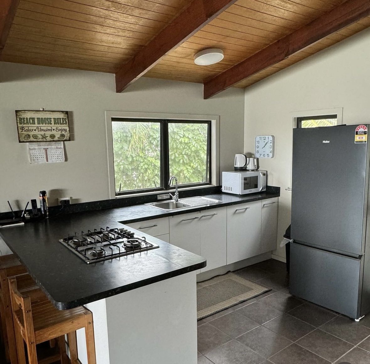 Tupapa House - Kitchen