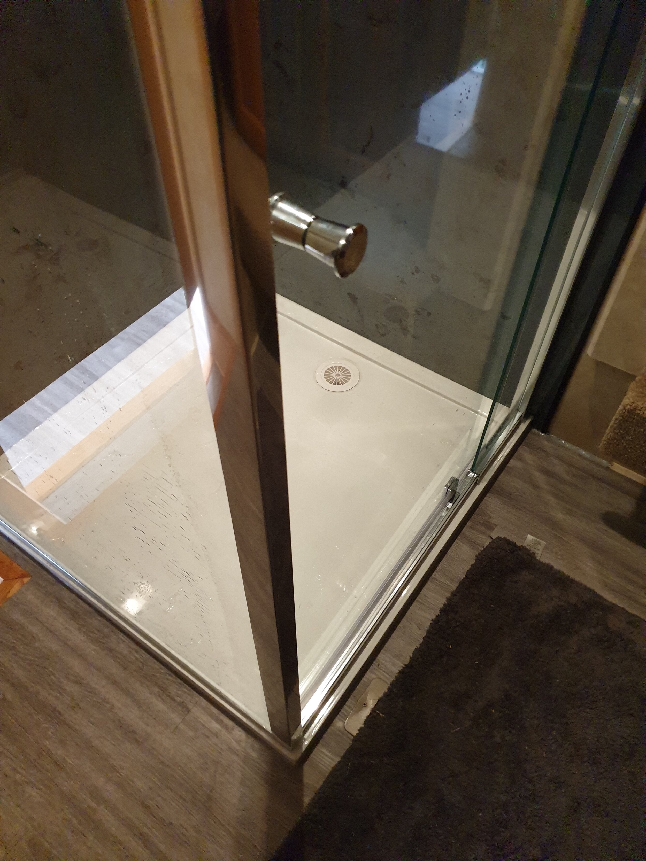 SHOWER INSTALL 5TH WHEELER
