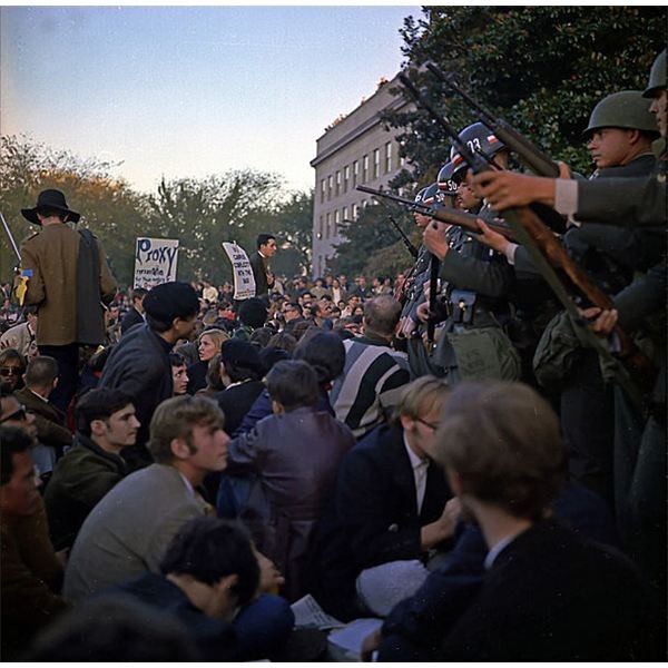 chicago protestors.jpg