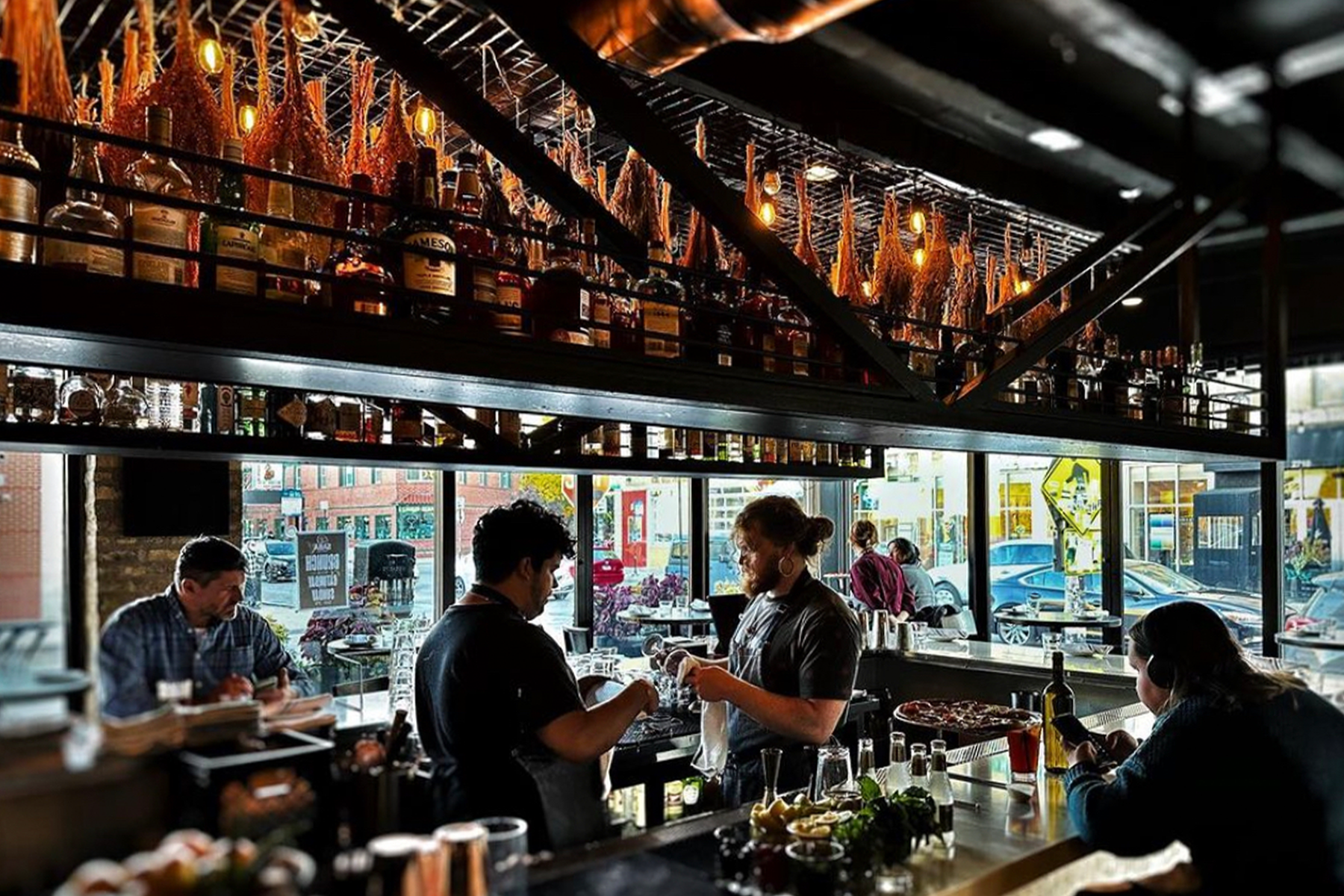 Saba_Bar1.png