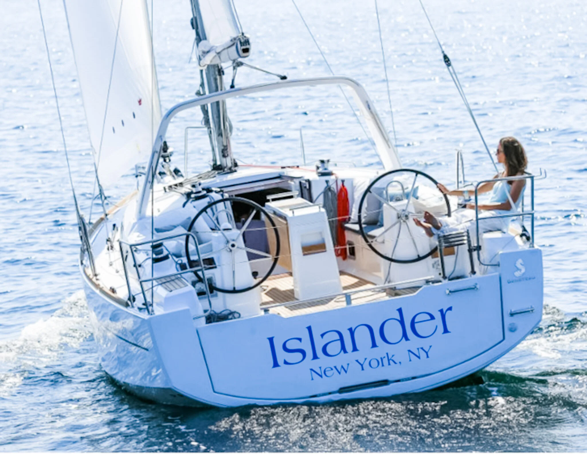 NYC luxury boat rental Cruise in comfort on the newest sailboat in NY