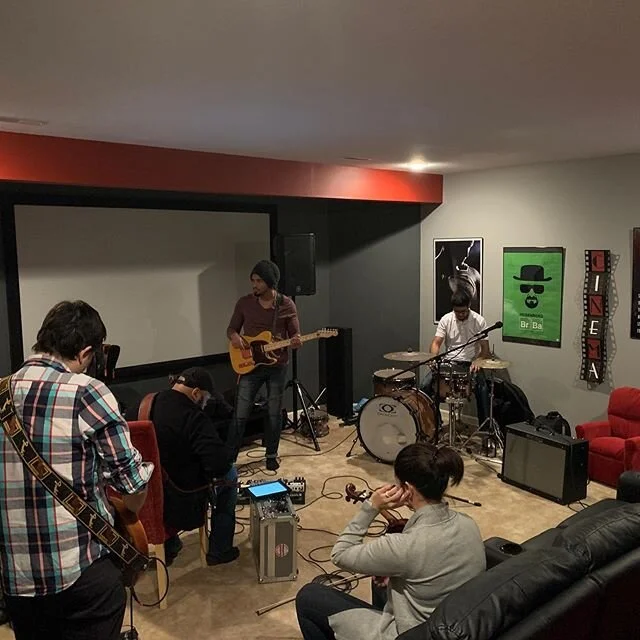 🙌🏽 Empezando el a&ntilde;o bien! / Starting the year right! #ensayo #juntosworship #worship