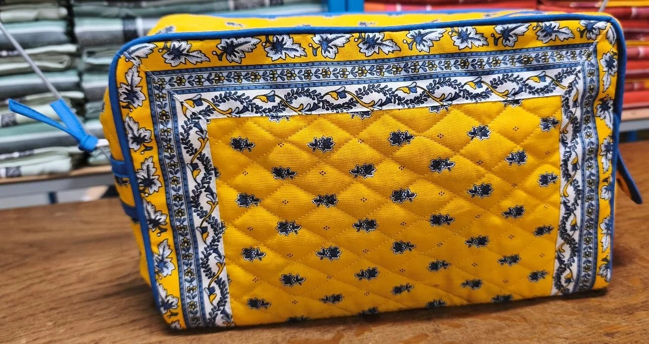 Trousse_Toilette_AVIGNON_Jaune.jpg