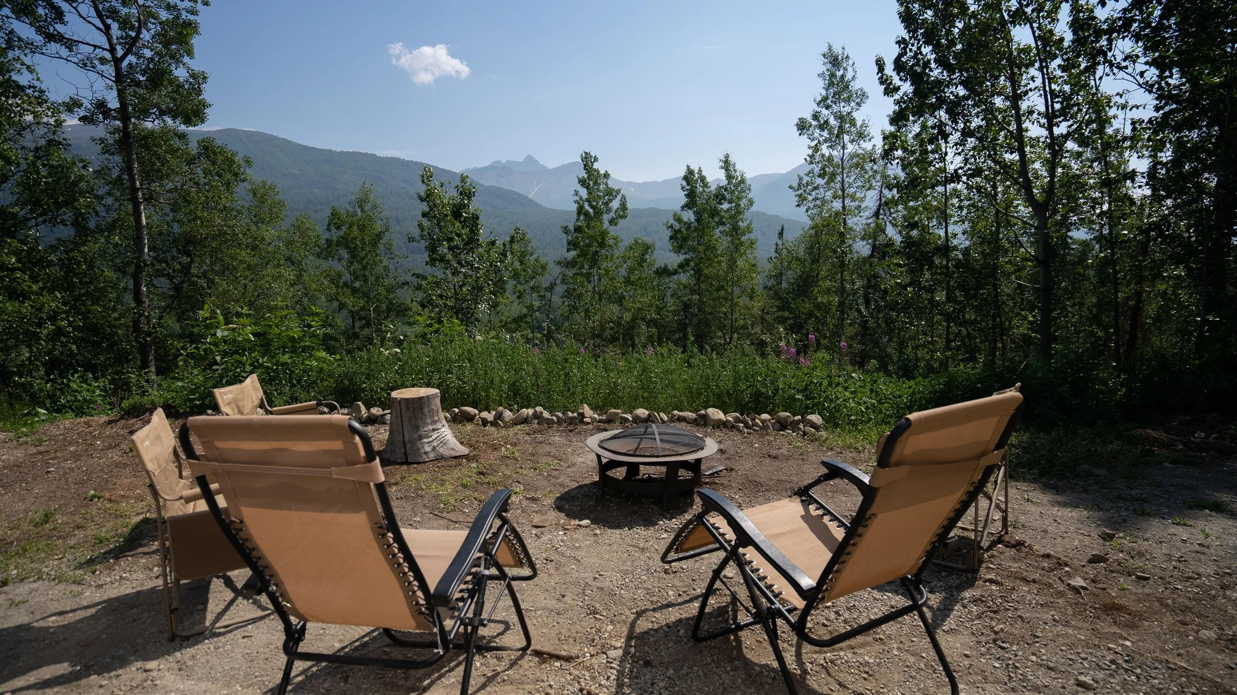 Mountain view fire pit