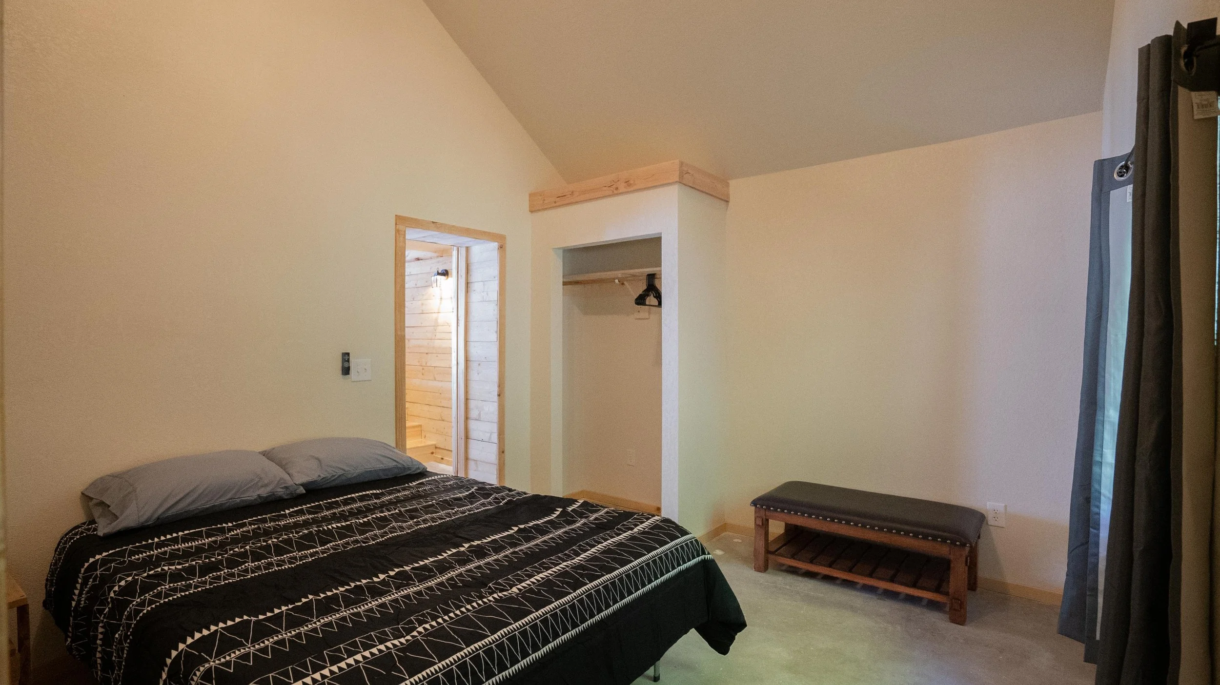 Master bedroom-  queen